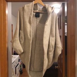 Zara sweater with hood